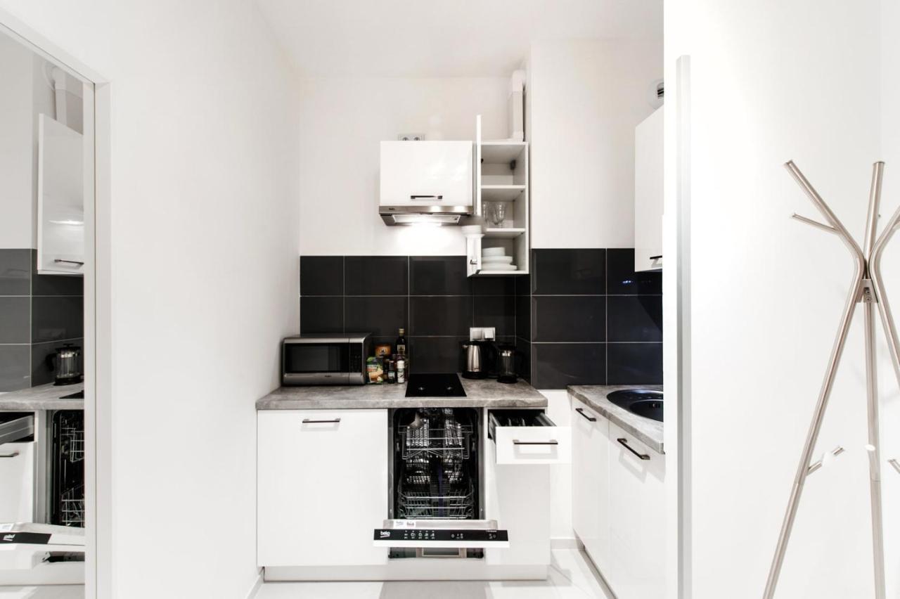 Апартаменты Project Comfort Apartament Dywizjonu 303 175/8 Warszawa Экстерьер фото